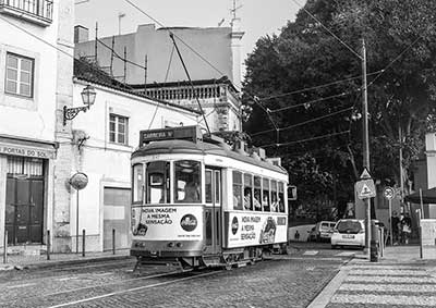 高端定制网站设计建设:企业品牌形象数字化塑造的实战方案